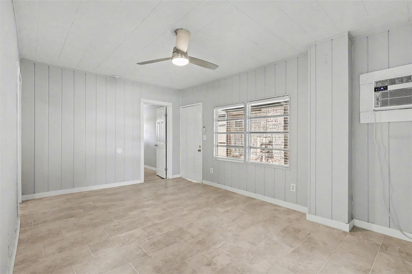 Image 15 of 44 For 4411 Melbourne Street