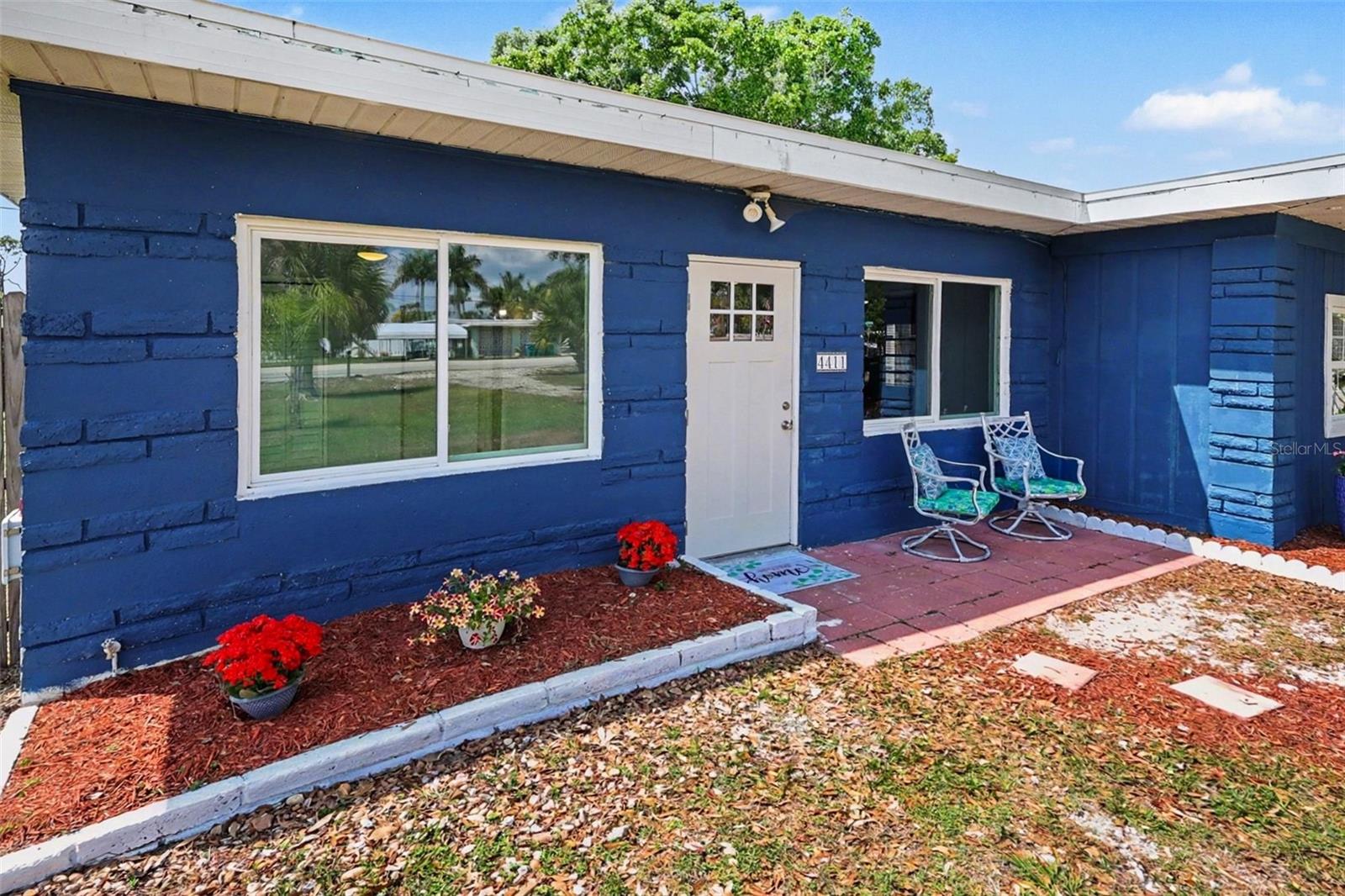 Image 2 of 44 For 4411 Melbourne Street