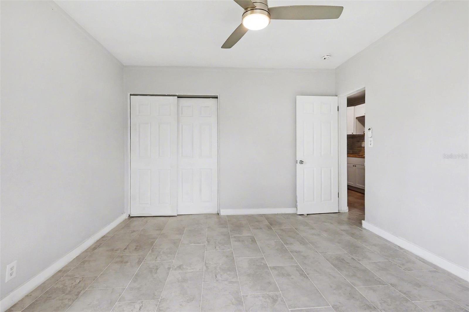 Image 22 of 44 For 4411 Melbourne Street