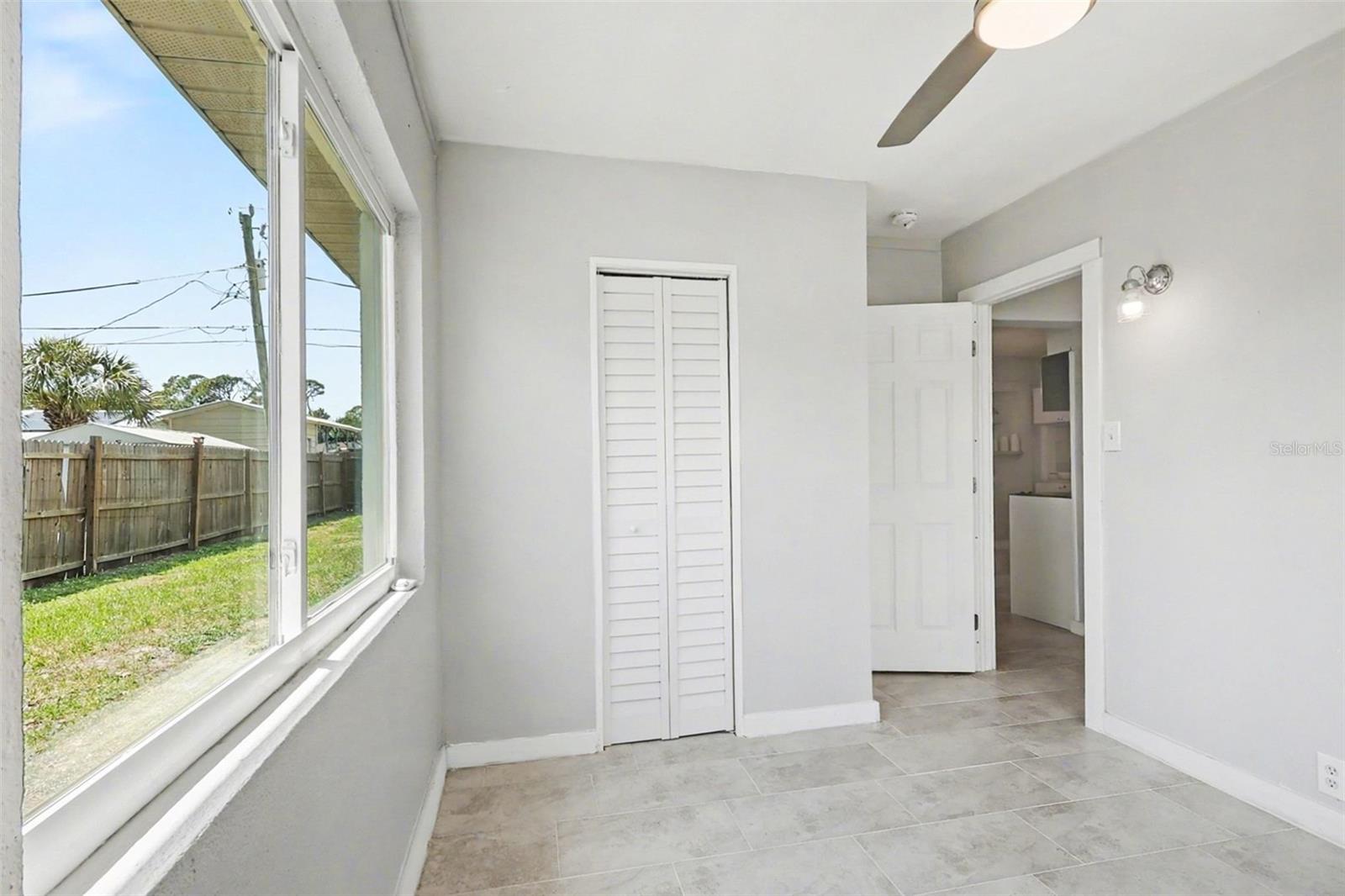 Image 24 of 44 For 4411 Melbourne Street