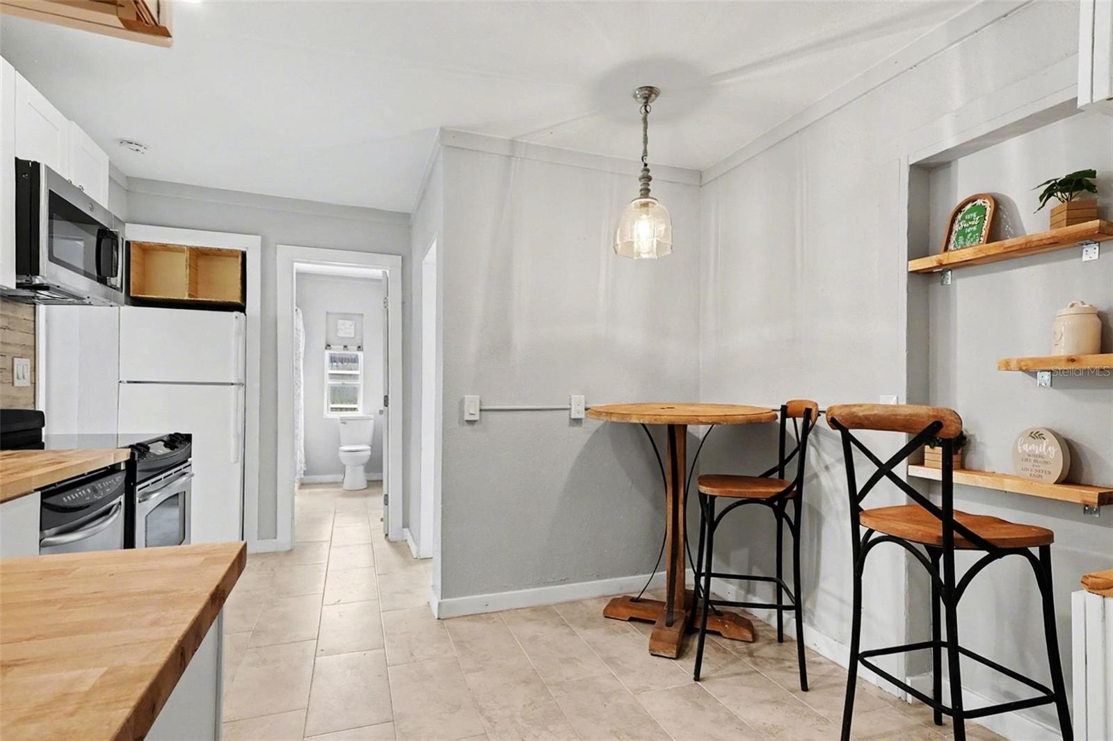 Image 9 of 44 For 4411 Melbourne Street