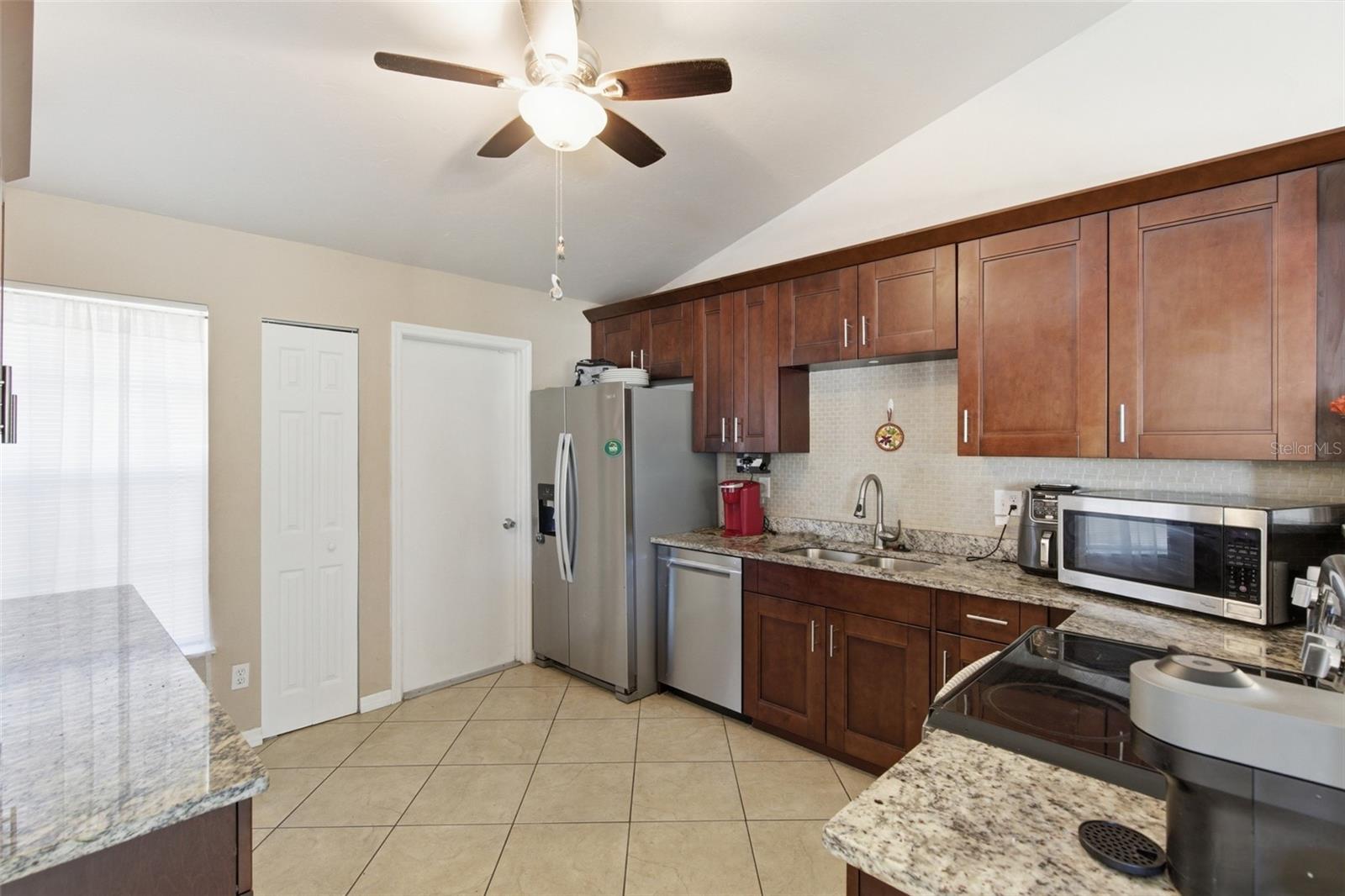 Image 10 of 32 For 3706 1st Terrace