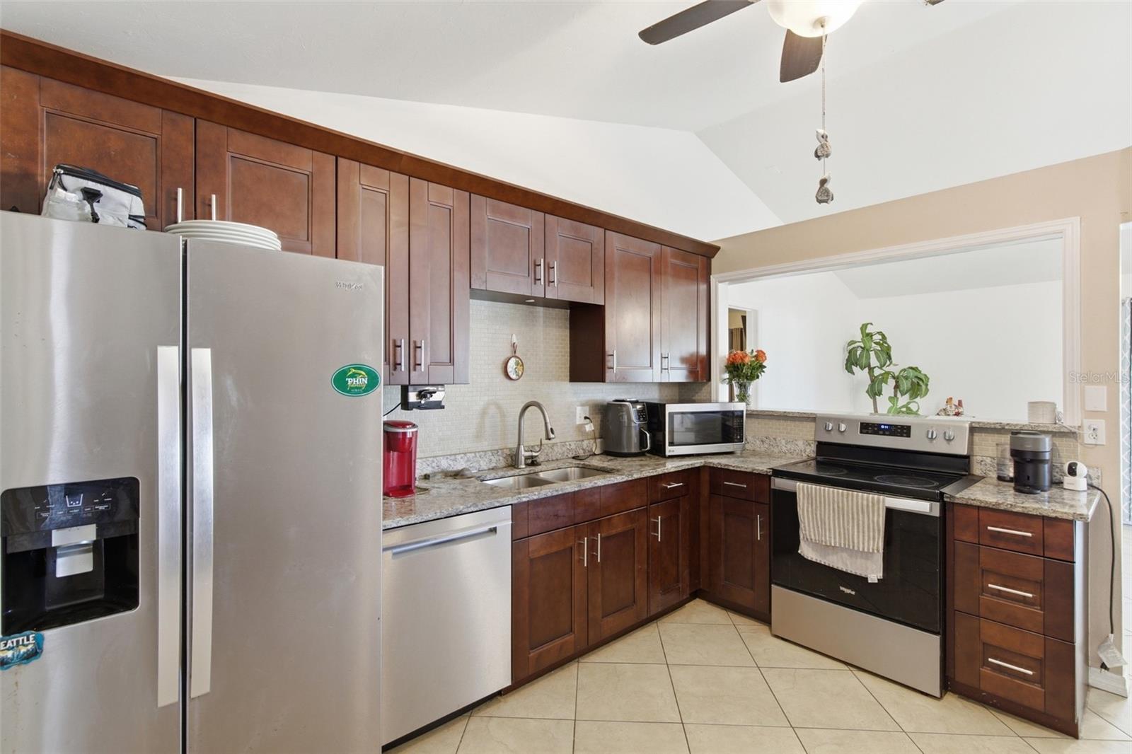 Image 11 of 32 For 3706 1st Terrace