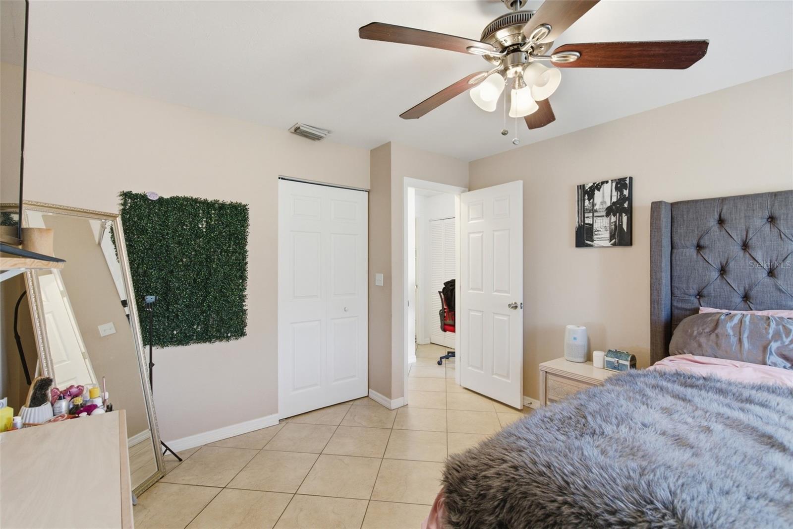 Image 17 of 32 For 3706 1st Terrace