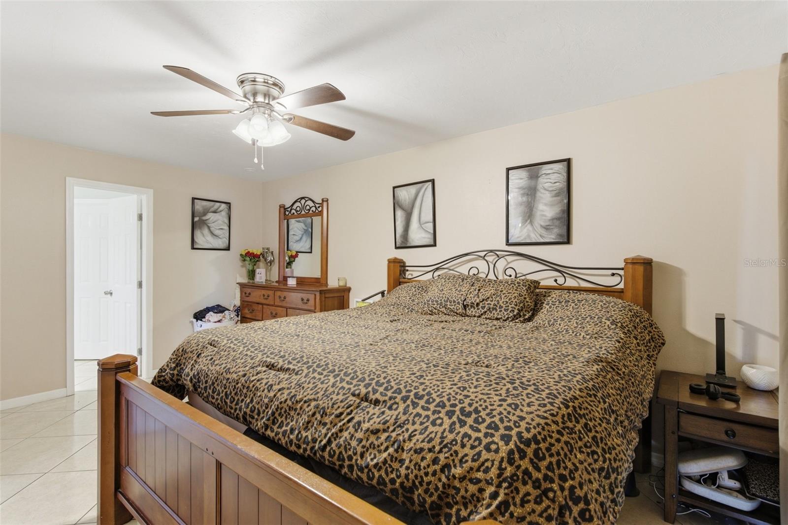 Image 19 of 32 For 3706 1st Terrace