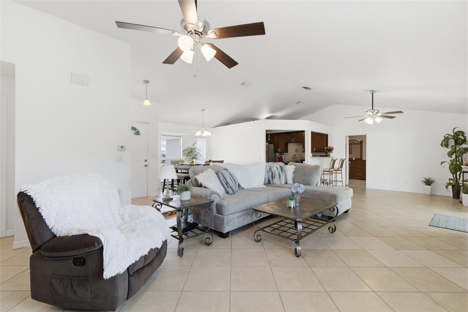 Image 6 of 32 For 3706 1st Terrace