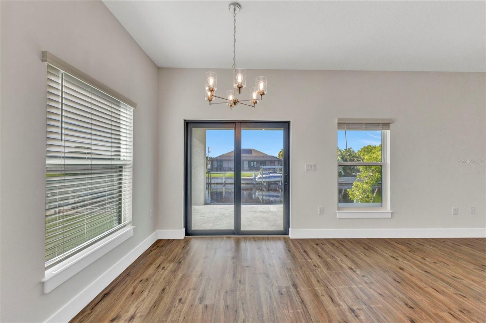 Image 20 of 66 For 12299 Albrecht Terrace