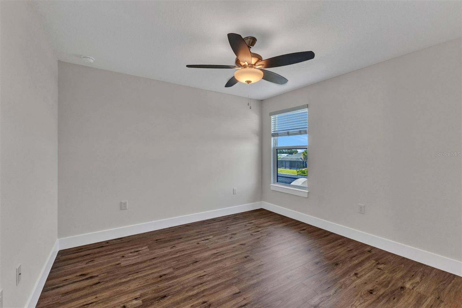 Image 30 of 66 For 12299 Albrecht Terrace