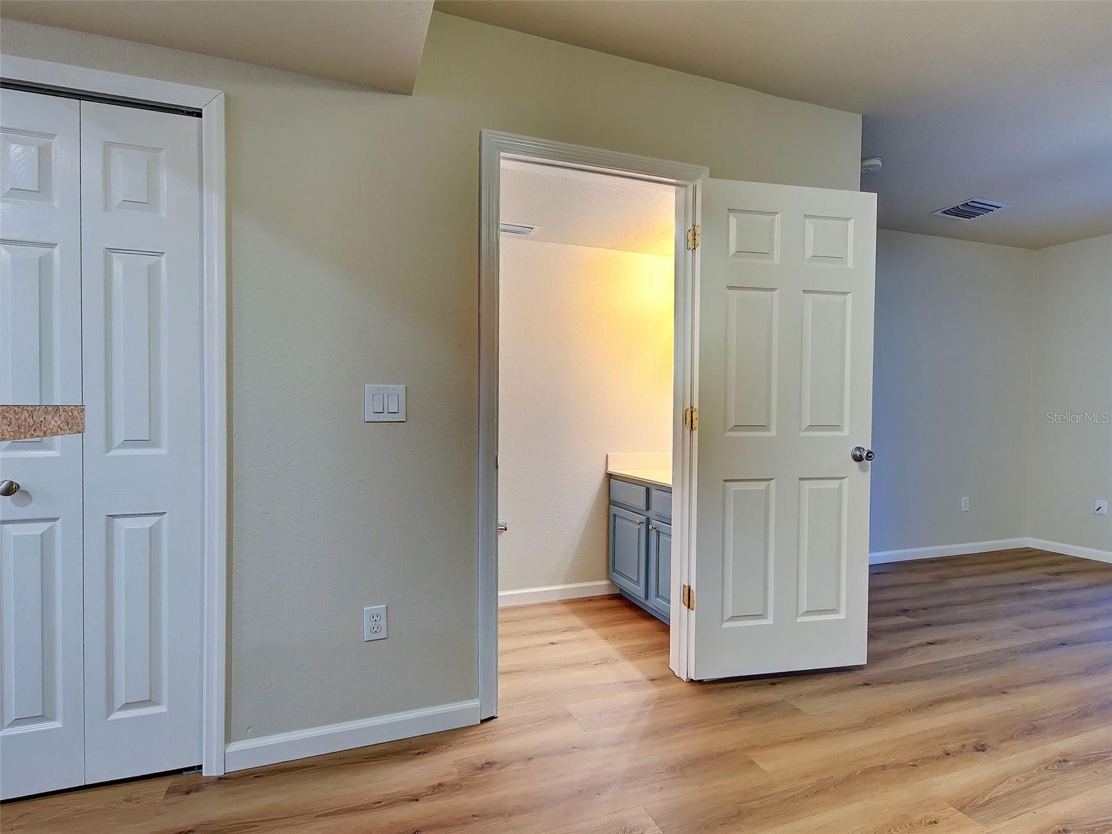 Image 14 of 55 For 26396 Nadir Road 506