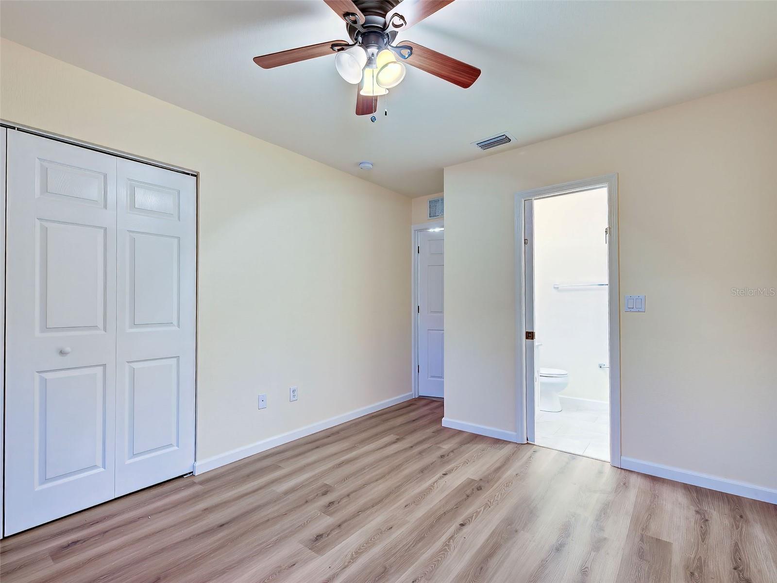 Image 30 of 55 For 26396 Nadir Road 506