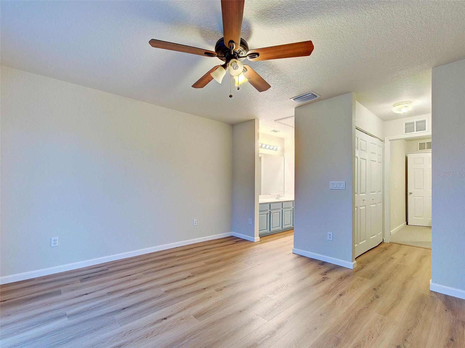 Image 37 of 55 For 26396 Nadir Road 506