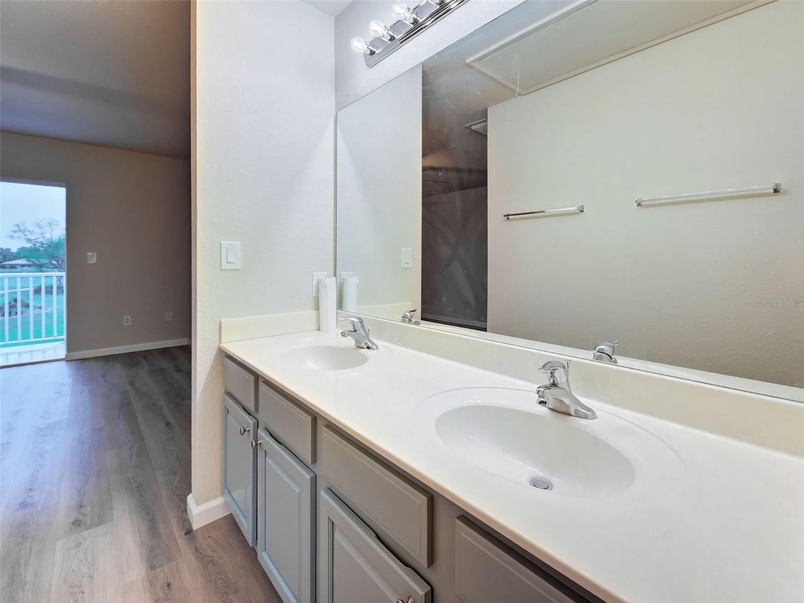 Image 41 of 55 For 26396 Nadir Road 506