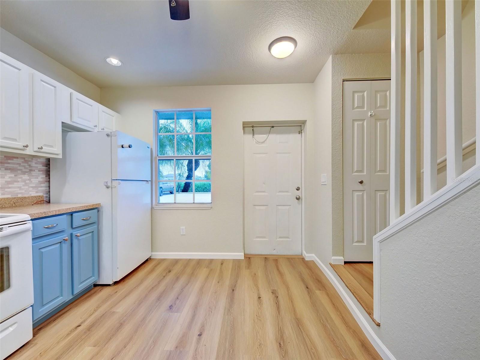 Image 7 of 55 For 26396 Nadir Road 506