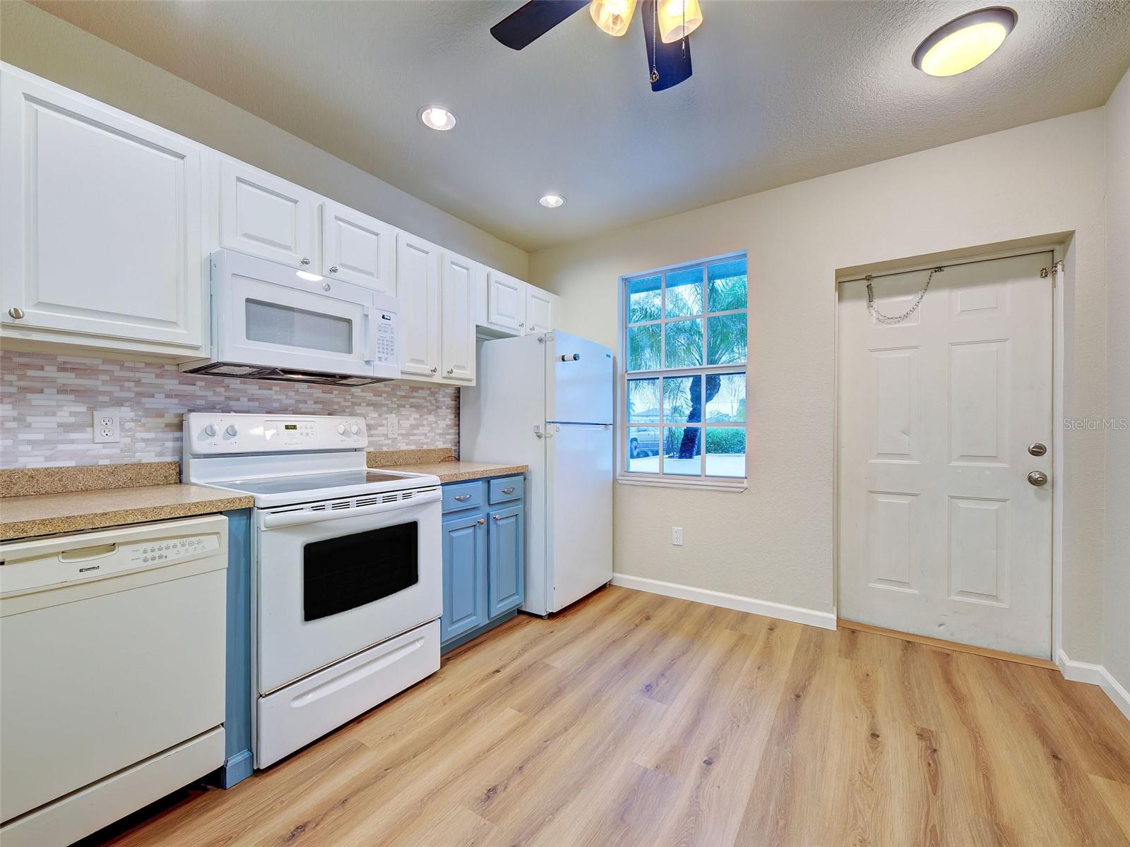 Image 8 of 55 For 26396 Nadir Road 506