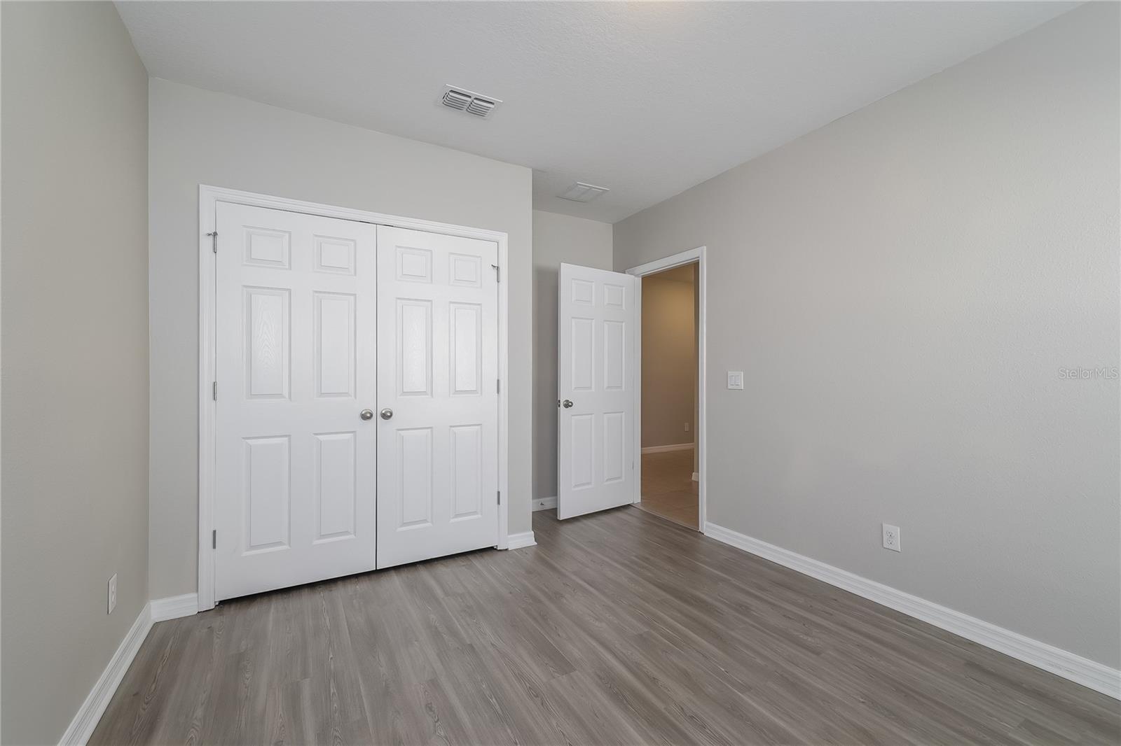 Image 10 of 15 For 122 Vitoria Road