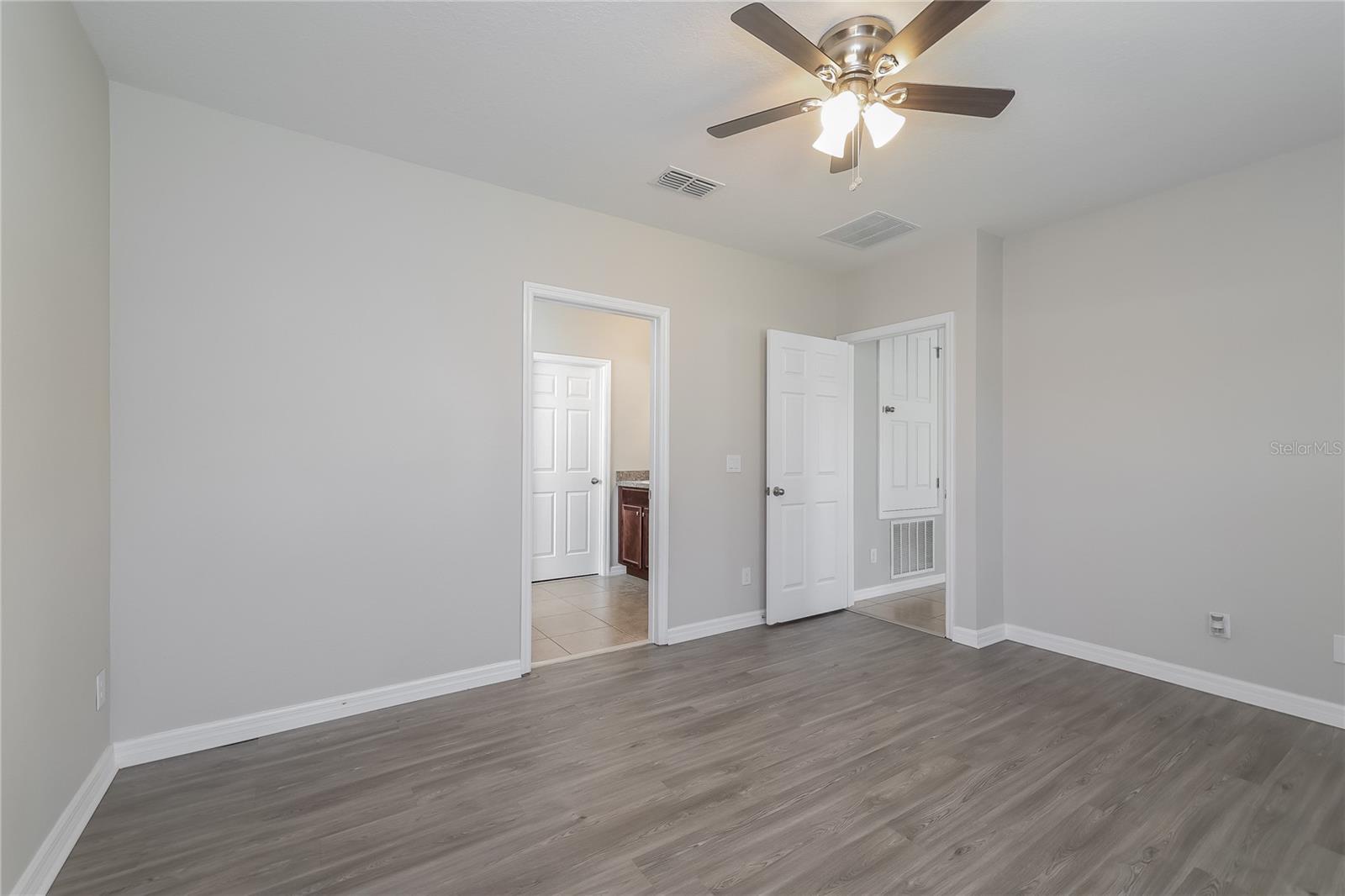 Image 13 of 15 For 122 Vitoria Road