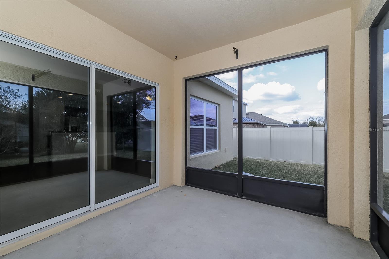 Image 14 of 15 For 122 Vitoria Road