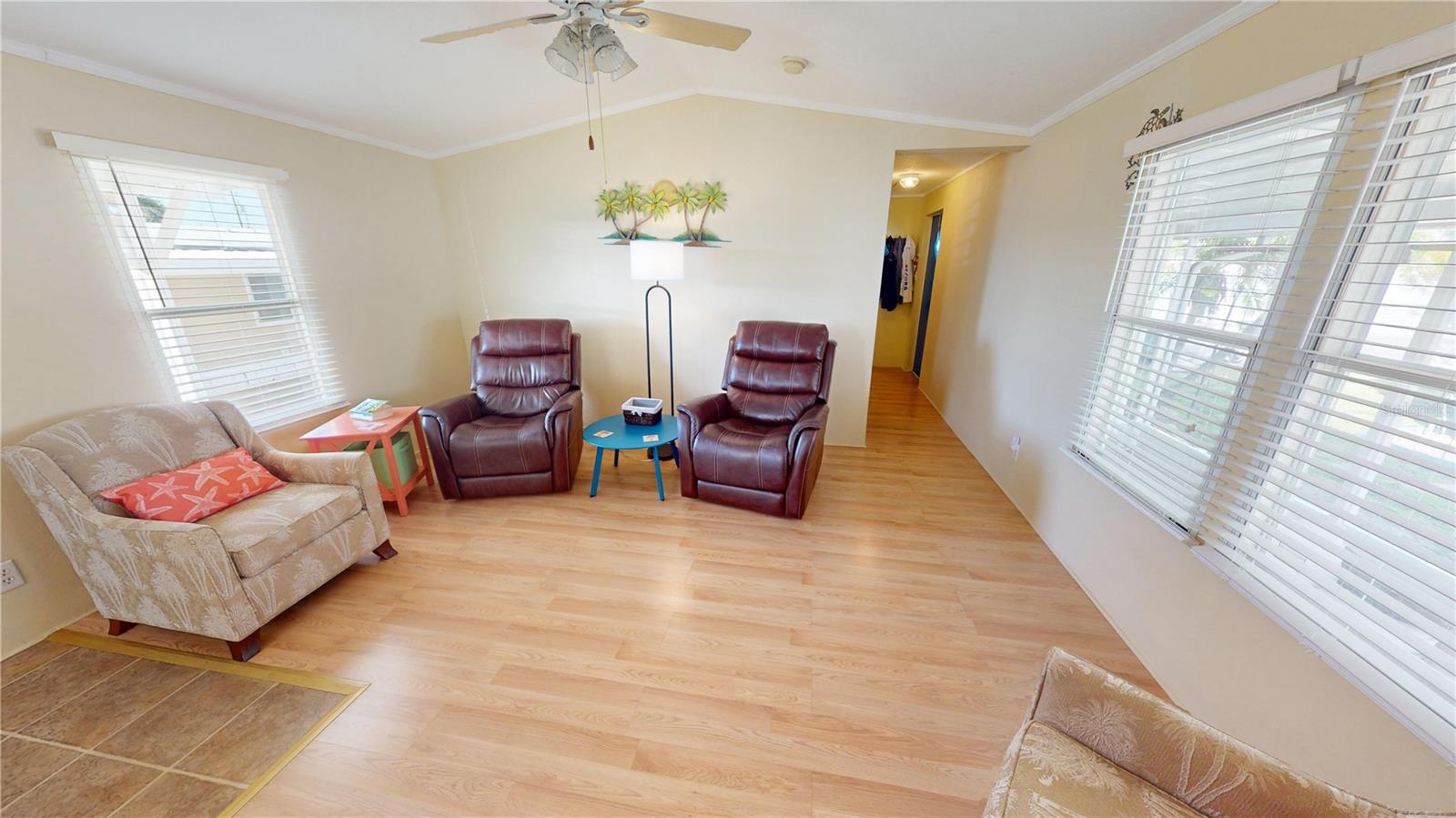 Listing photo id 8 for 10100 Burnt Store Road 123