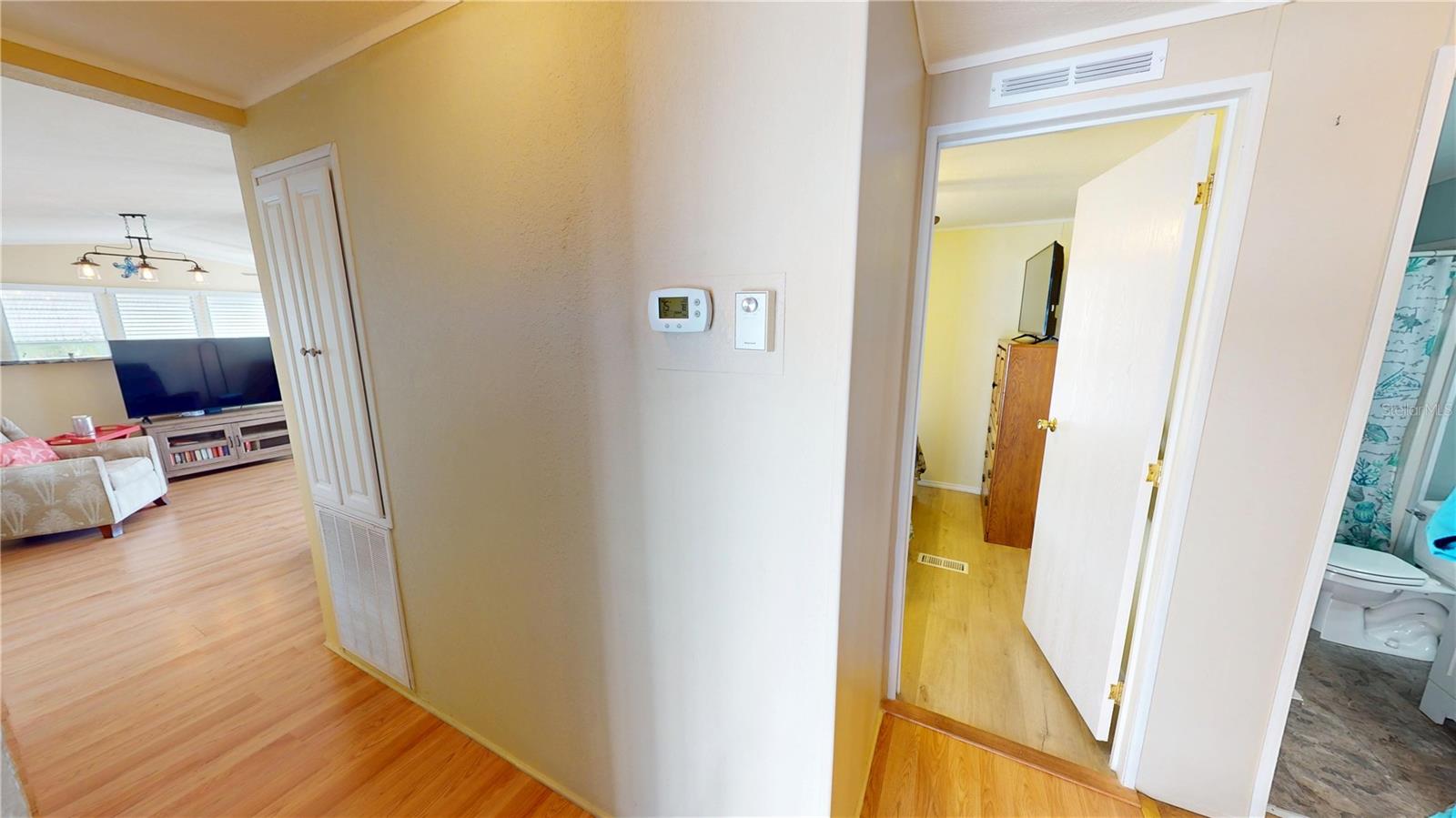 Listing photo id 12 for 10100 Burnt Store Road 123