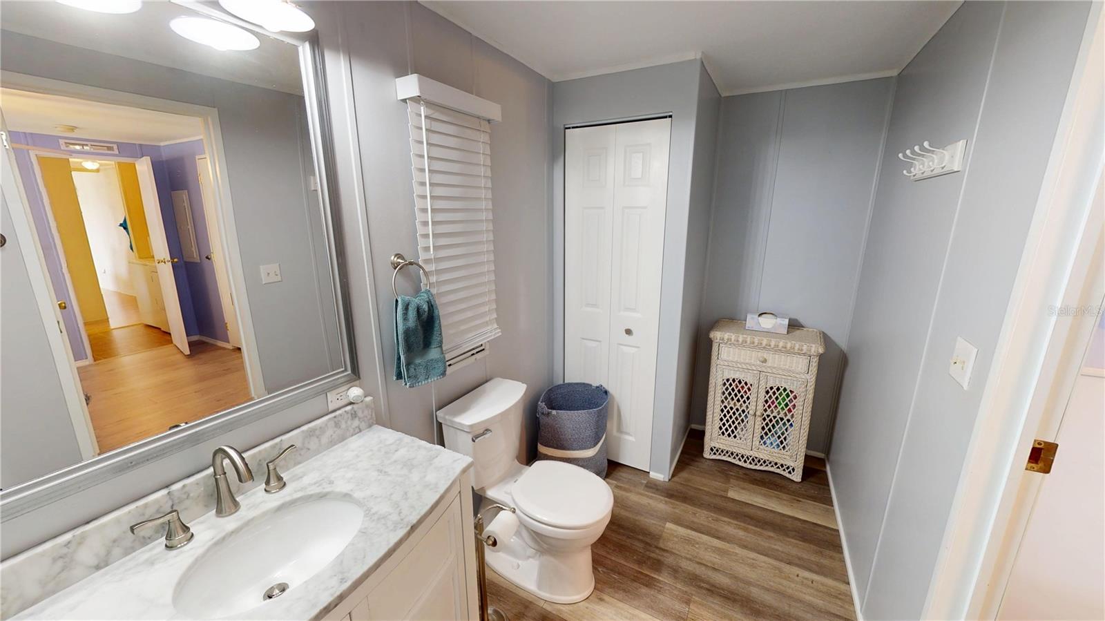 Listing photo id 19 for 10100 Burnt Store Road 123