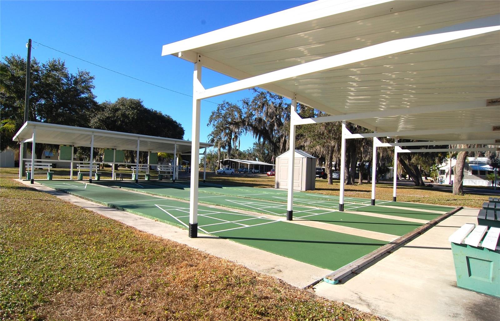 Listing photo id 25 for 10100 Burnt Store Road 123