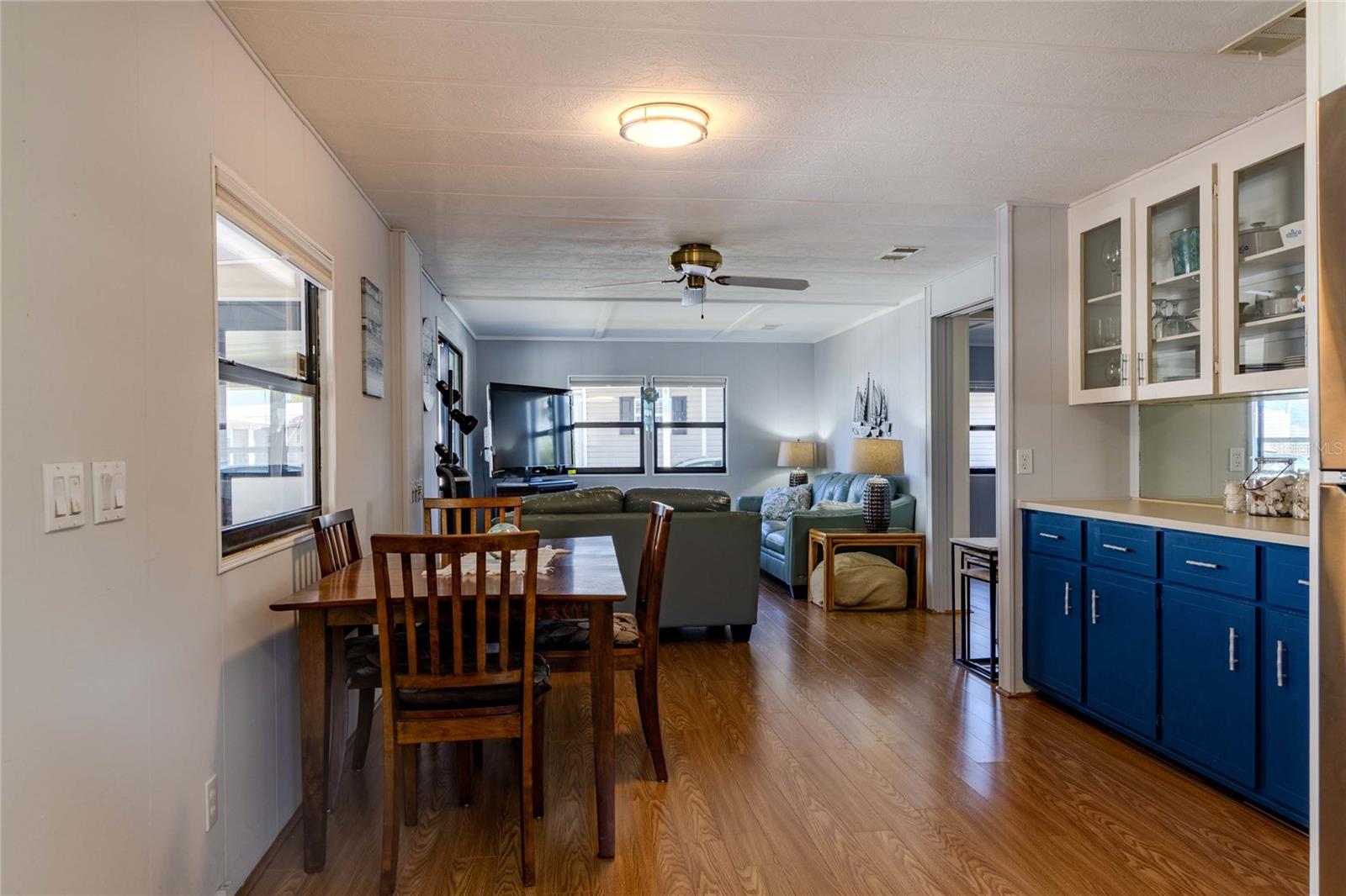 Image 10 of 72 For 2100 Kings Highway Crescent 693