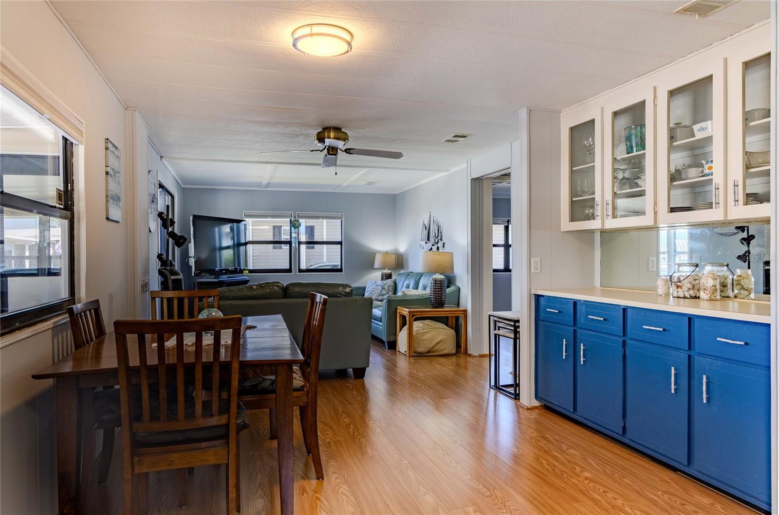 Image 11 of 72 For 2100 Kings Highway Crescent 693