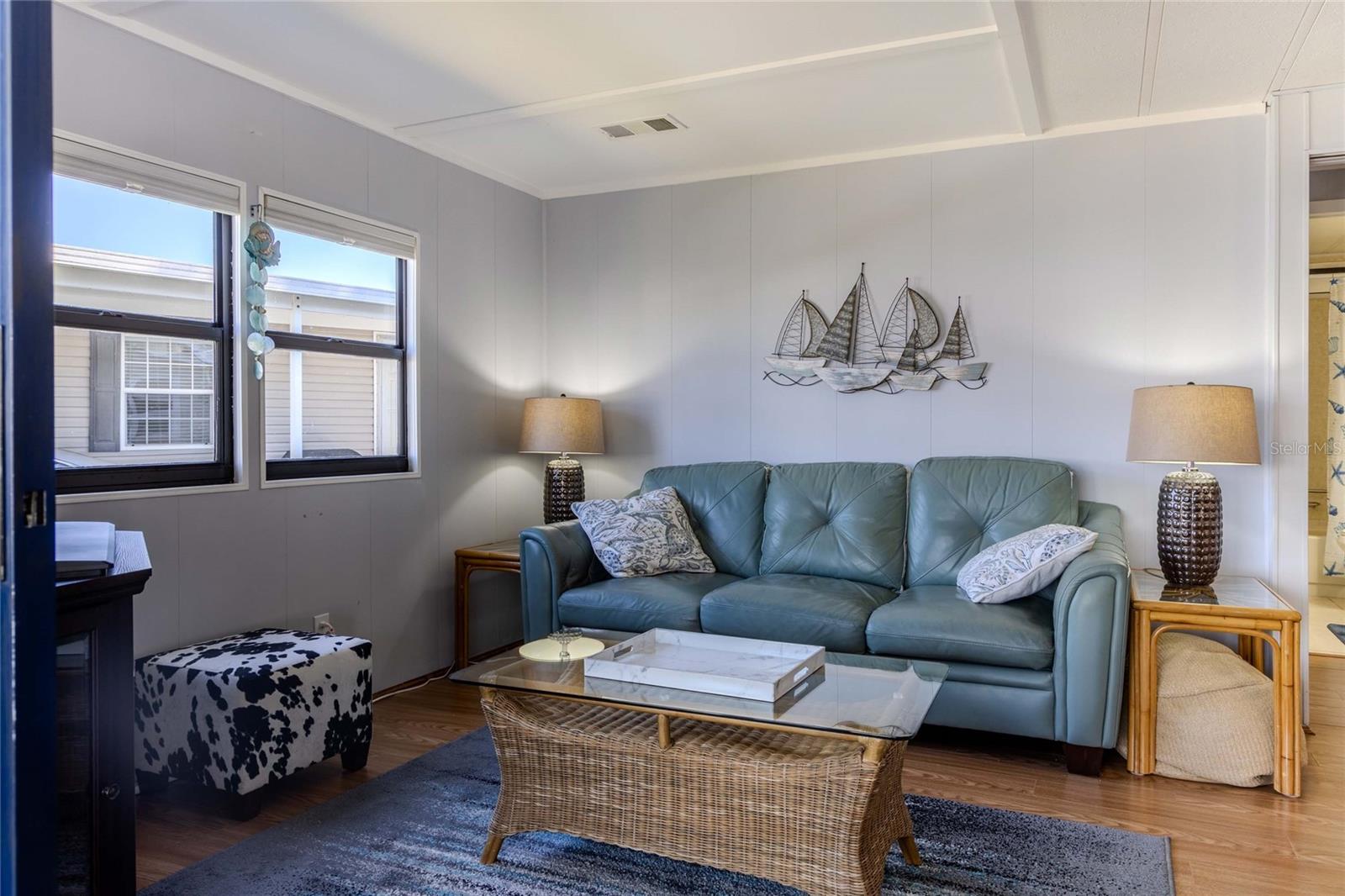 Image 15 of 72 For 2100 Kings Highway Crescent 693