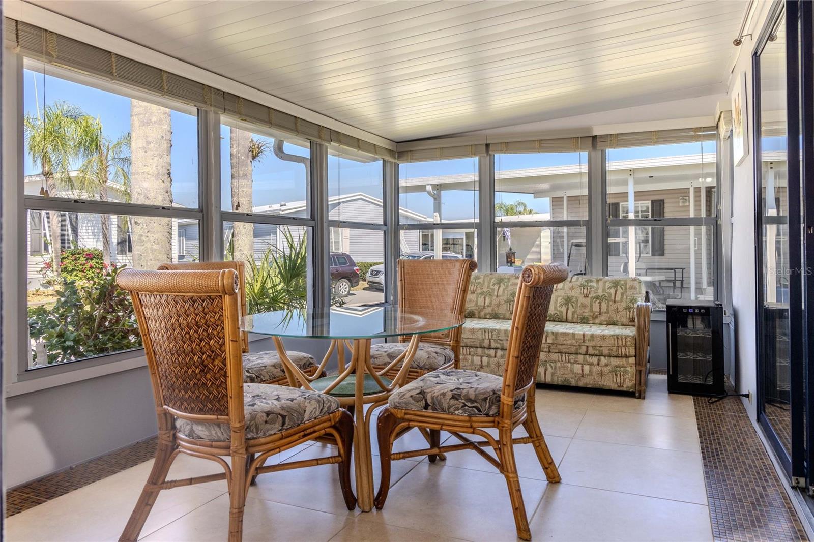 Image 20 of 72 For 2100 Kings Highway Crescent 693