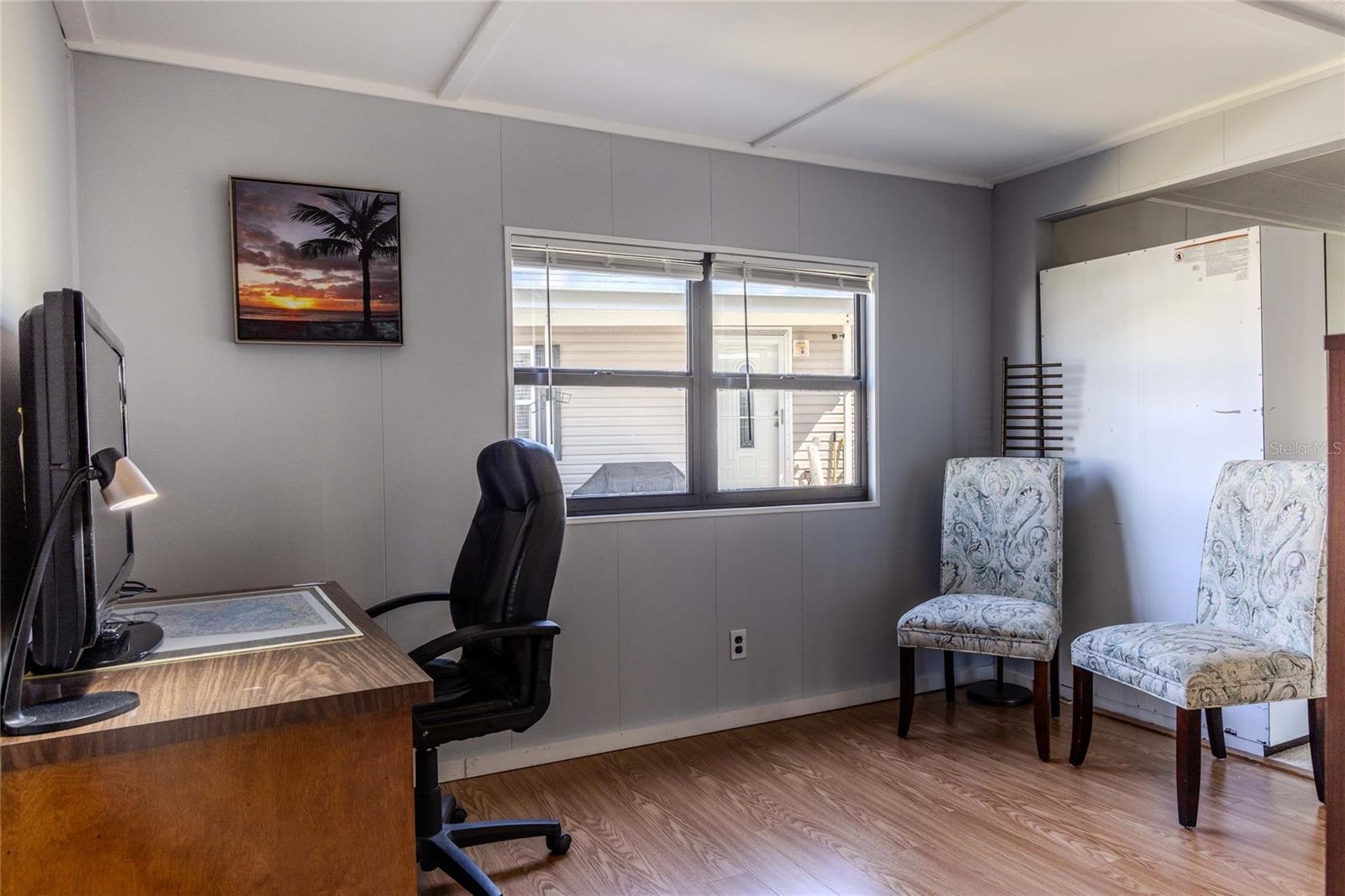 Image 21 of 72 For 2100 Kings Highway Crescent 693