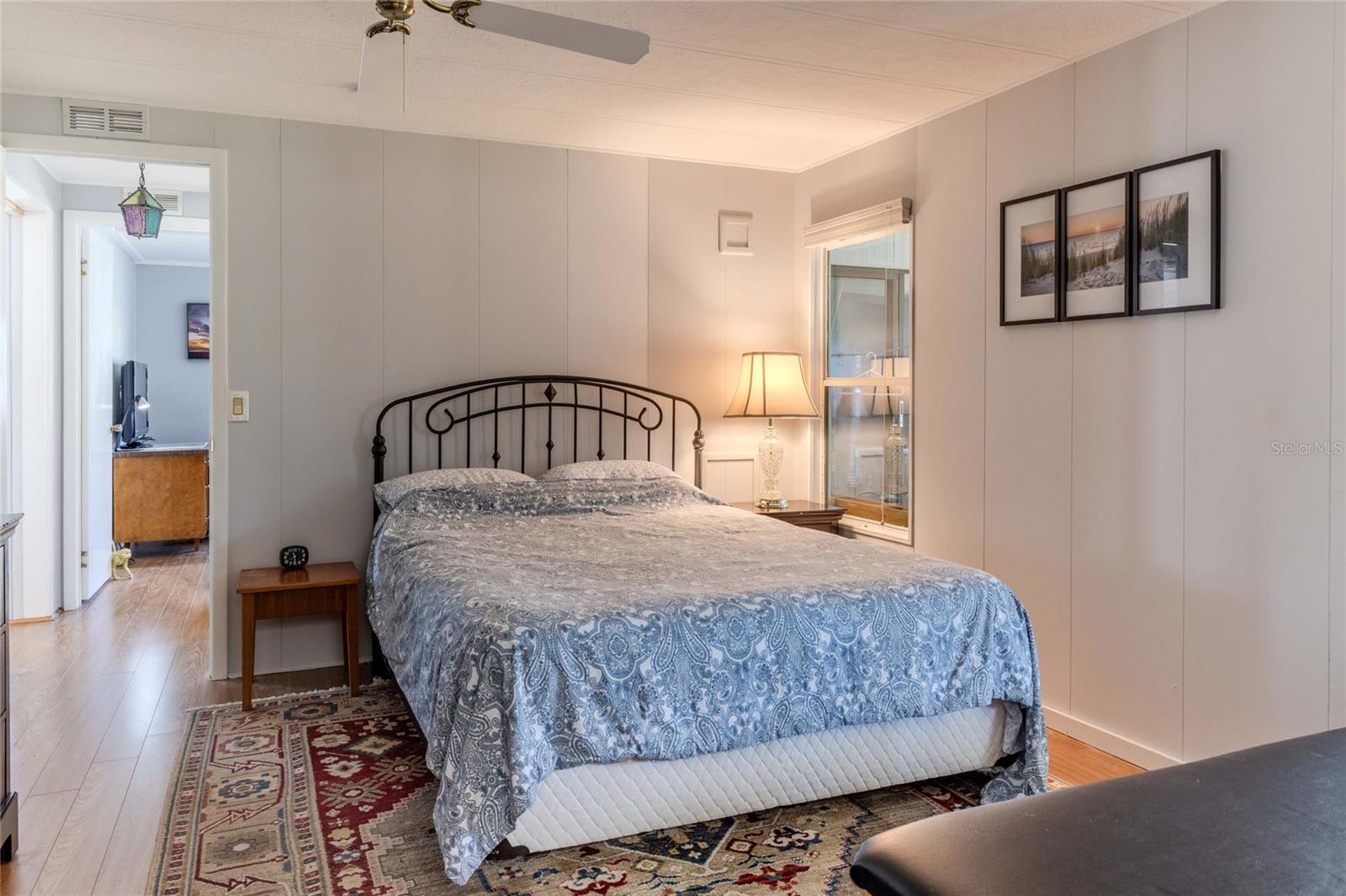 Image 23 of 72 For 2100 Kings Highway Crescent 693