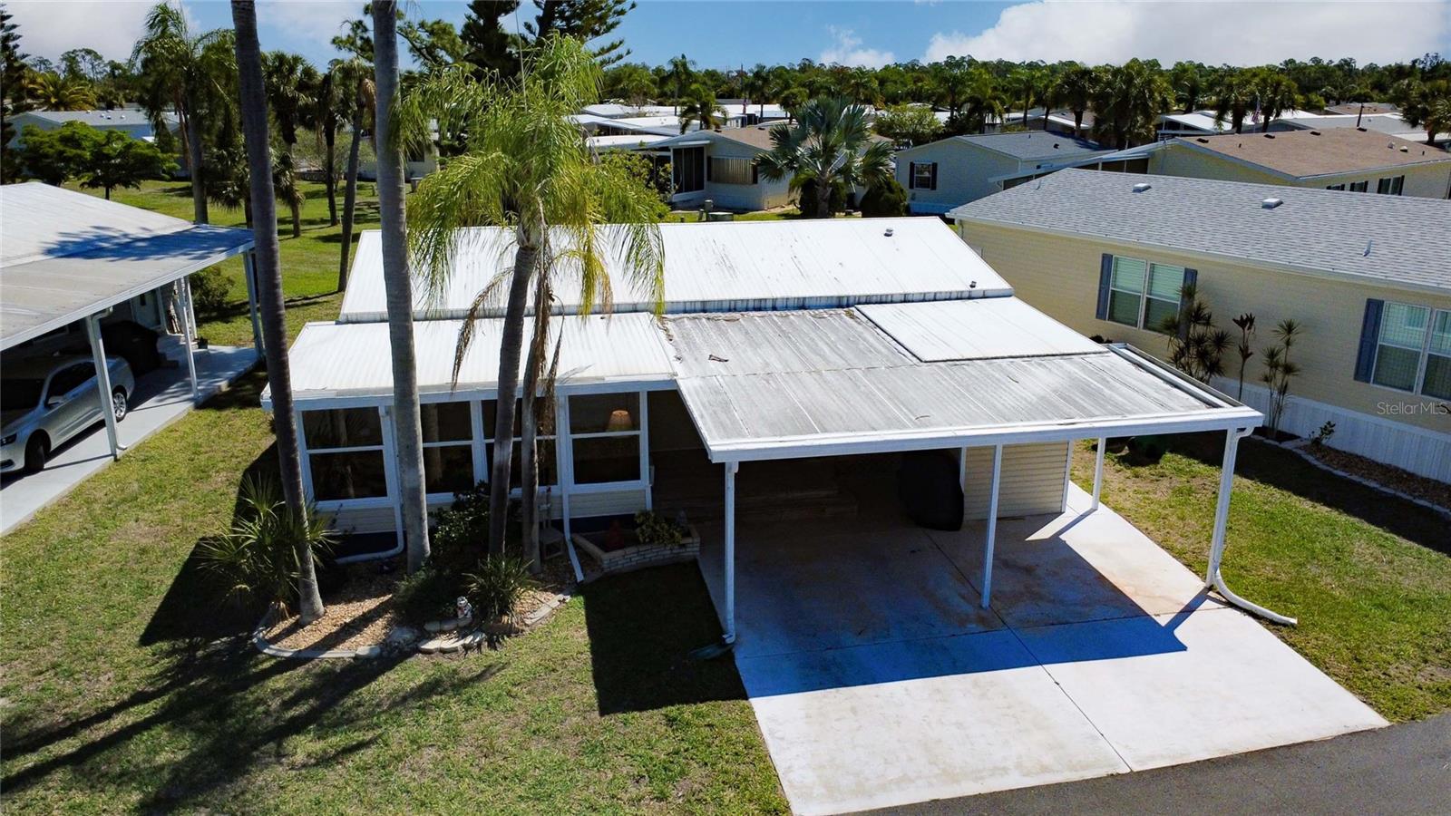 Image 35 of 72 For 2100 Kings Highway Crescent 693