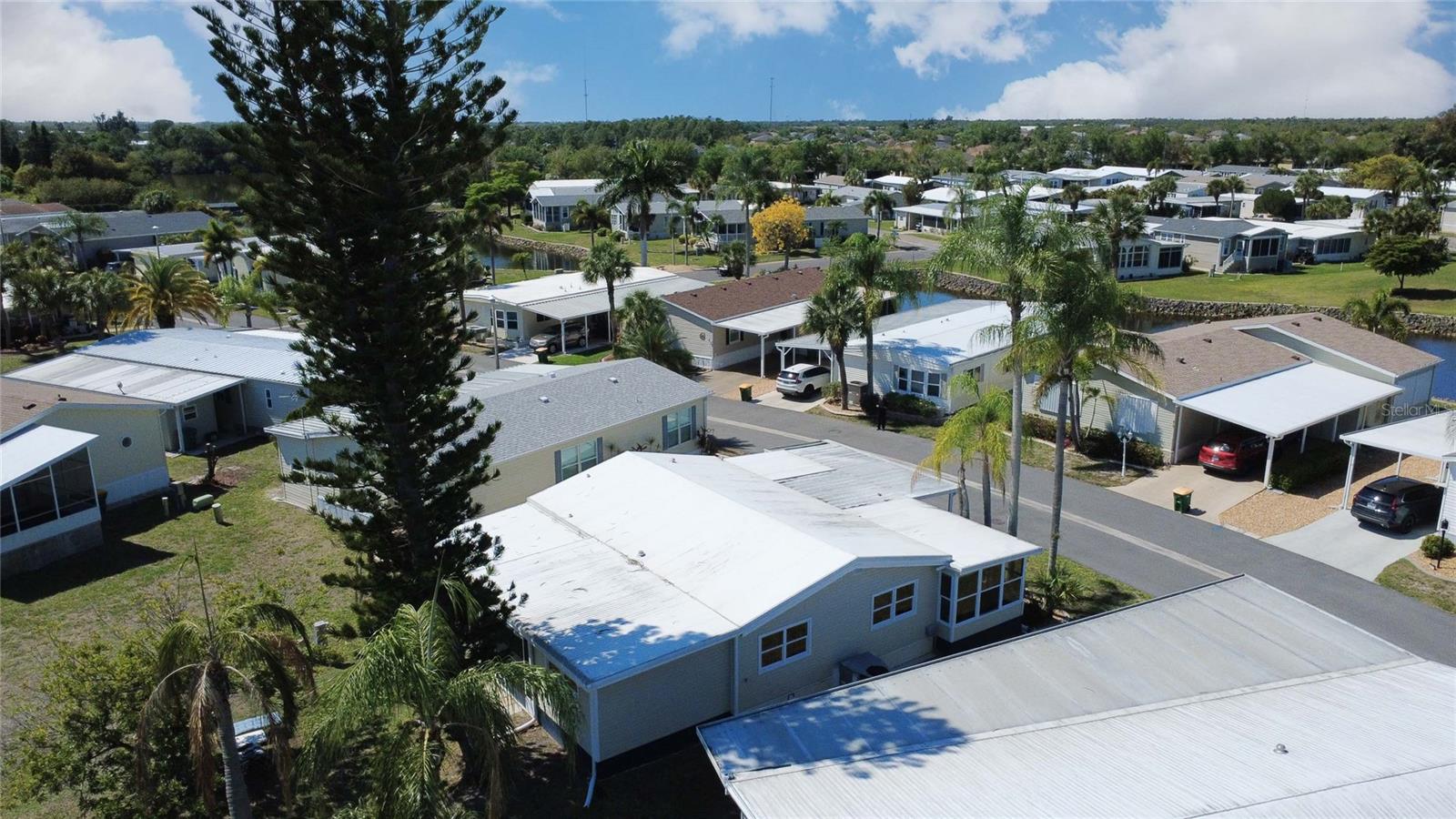 Image 37 of 72 For 2100 Kings Highway Crescent 693