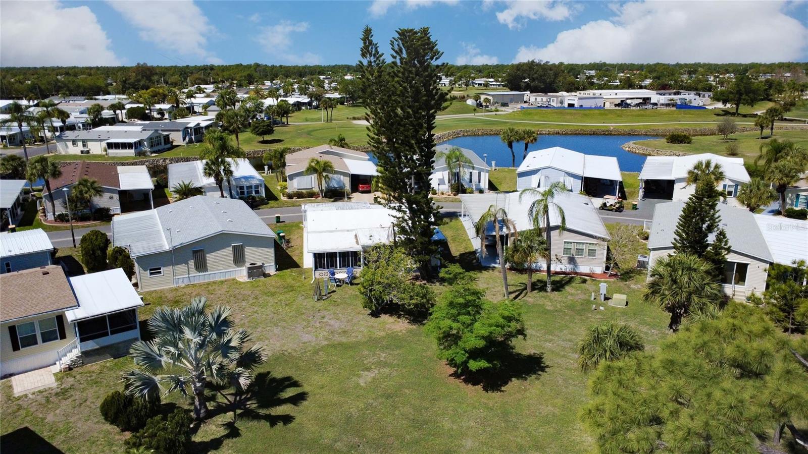 Image 38 of 72 For 2100 Kings Highway Crescent 693