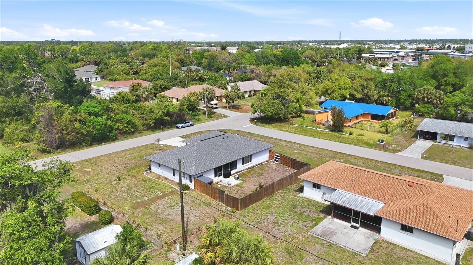 Image 33 of 45 For 2084 Leisure Street