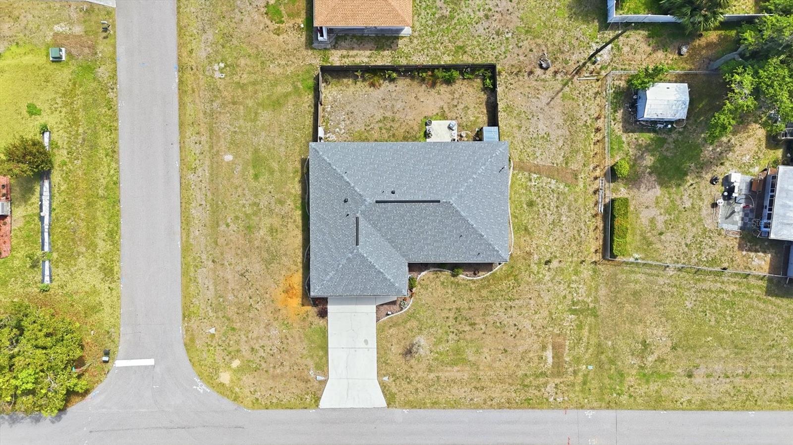 Image 39 of 45 For 2084 Leisure Street