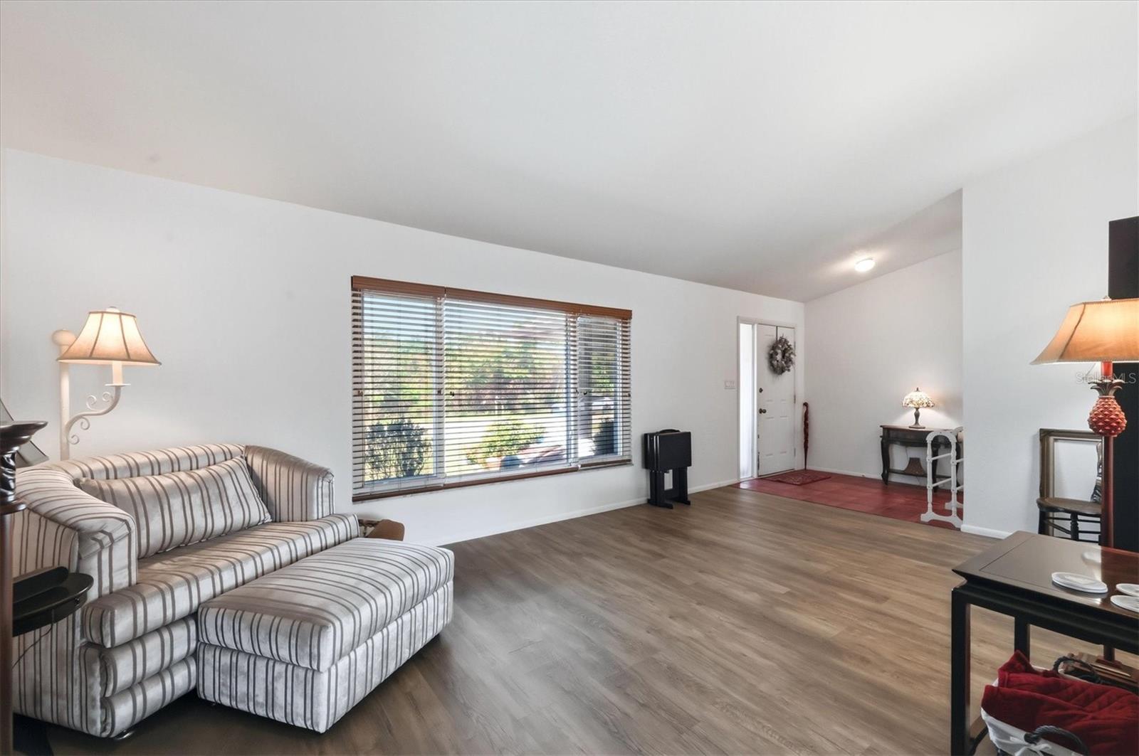 Image 8 of 45 For 2084 Leisure Street