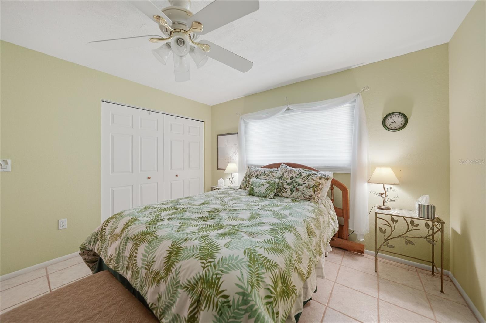 Image 16 of 36 For 76 Windsor Drive