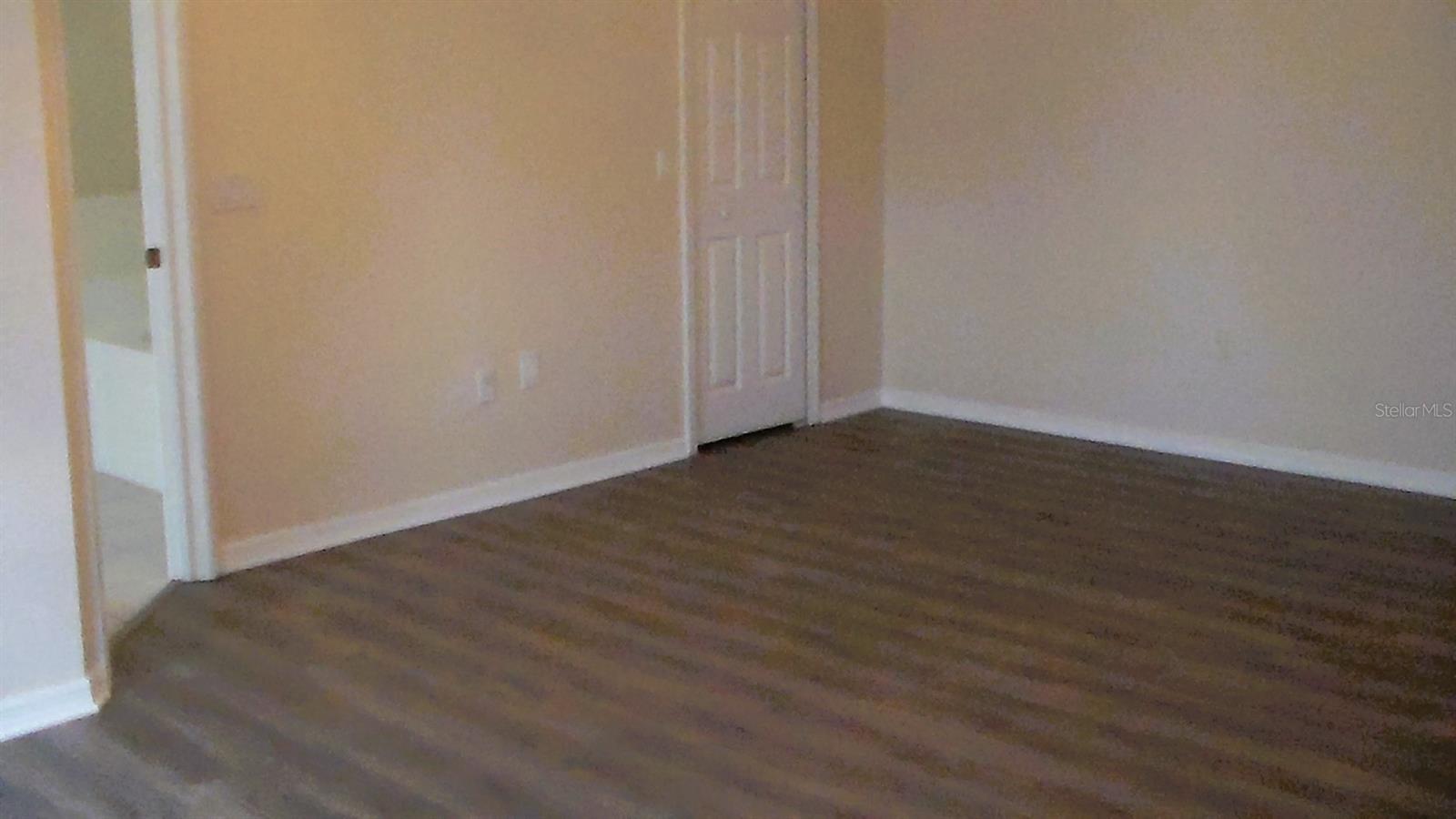 Image 24 of 40 For 1744 Ripley St Street