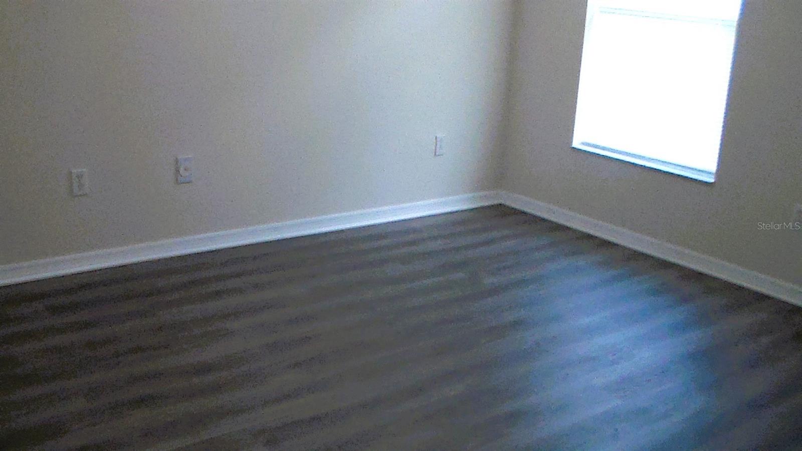 Image 34 of 40 For 1744 Ripley St Street