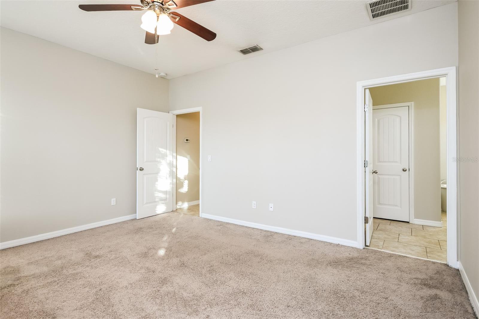 Image 10 of 26 For 3223 Olivia Breeze Drive