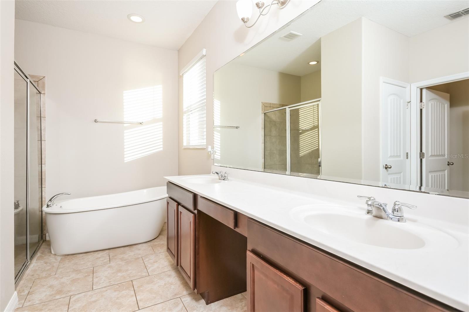 Image 11 of 26 For 3223 Olivia Breeze Drive