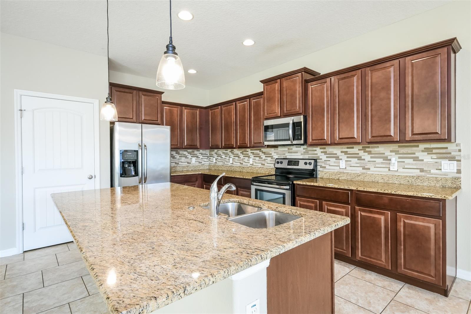 Image 5 of 26 For 3223 Olivia Breeze Drive