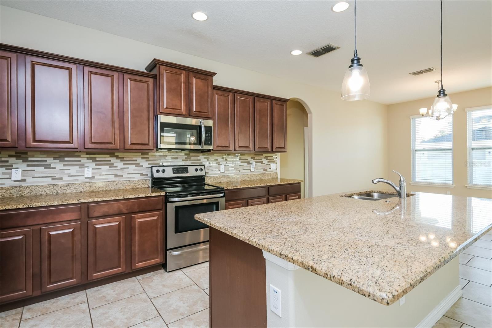 Image 6 of 26 For 3223 Olivia Breeze Drive