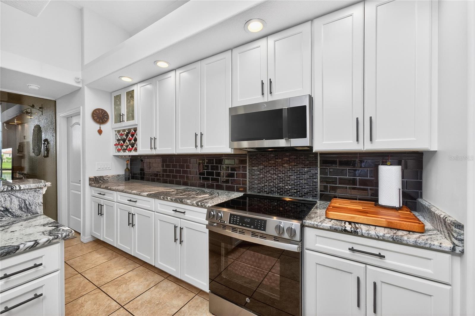 Image 18 of 59 For 16237 Cape Horn Boulevard