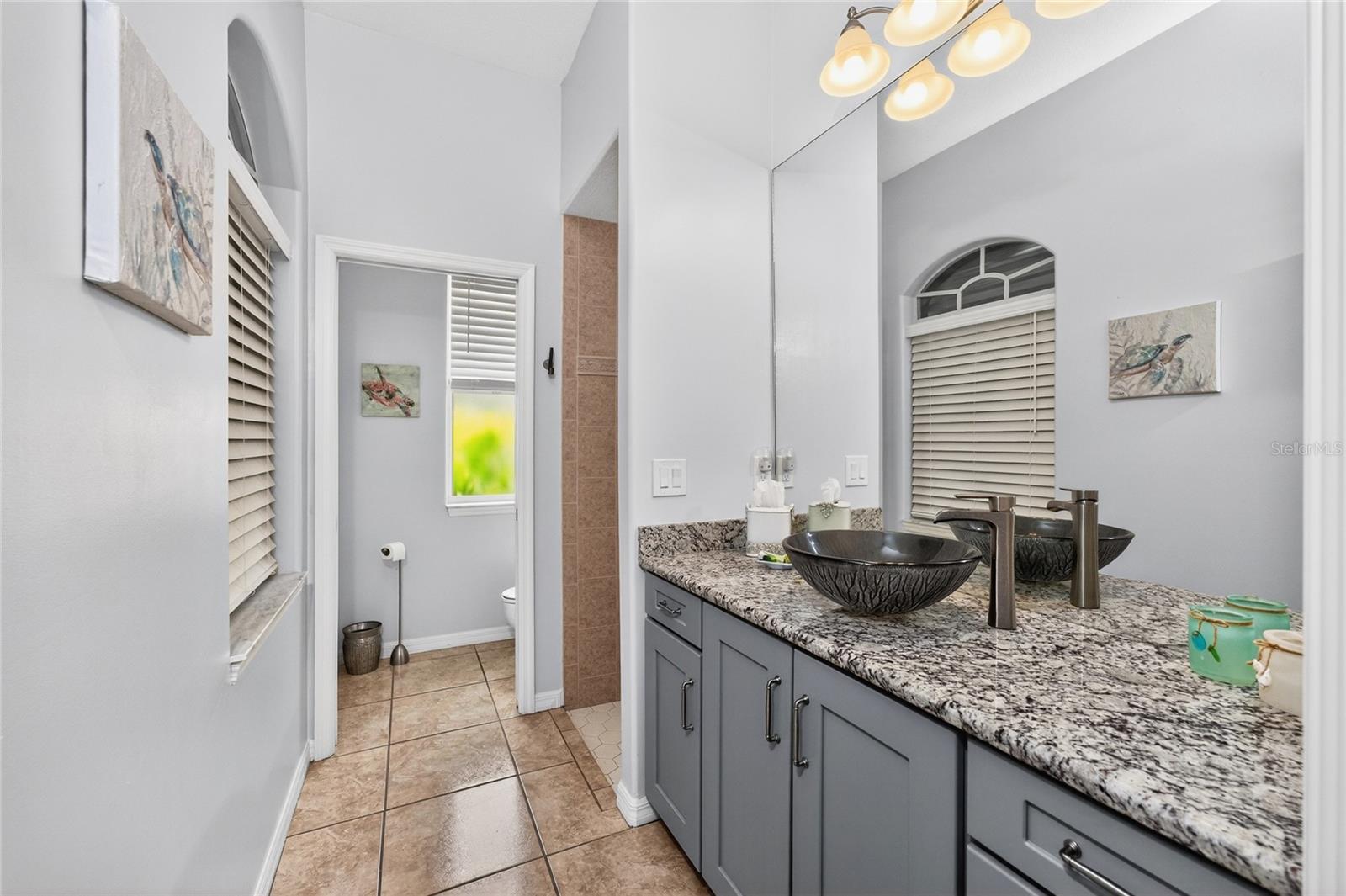 Image 33 of 59 For 16237 Cape Horn Boulevard