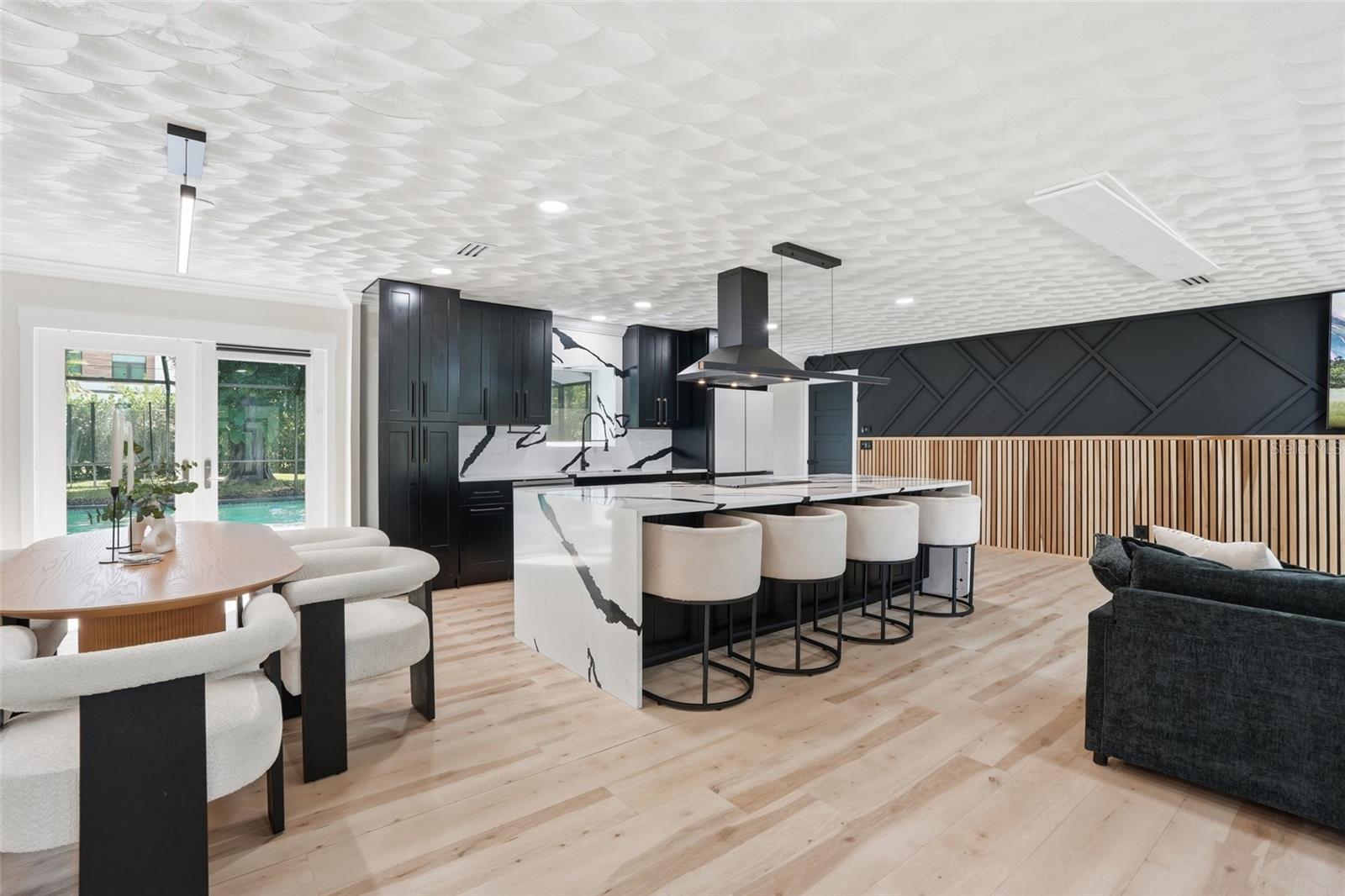 Image 11 of 50 For 3931 Riverside Drive