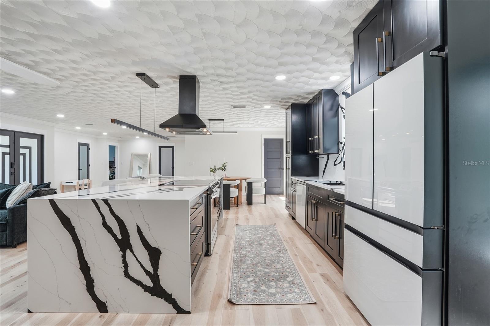 Image 12 of 50 For 3931 Riverside Drive