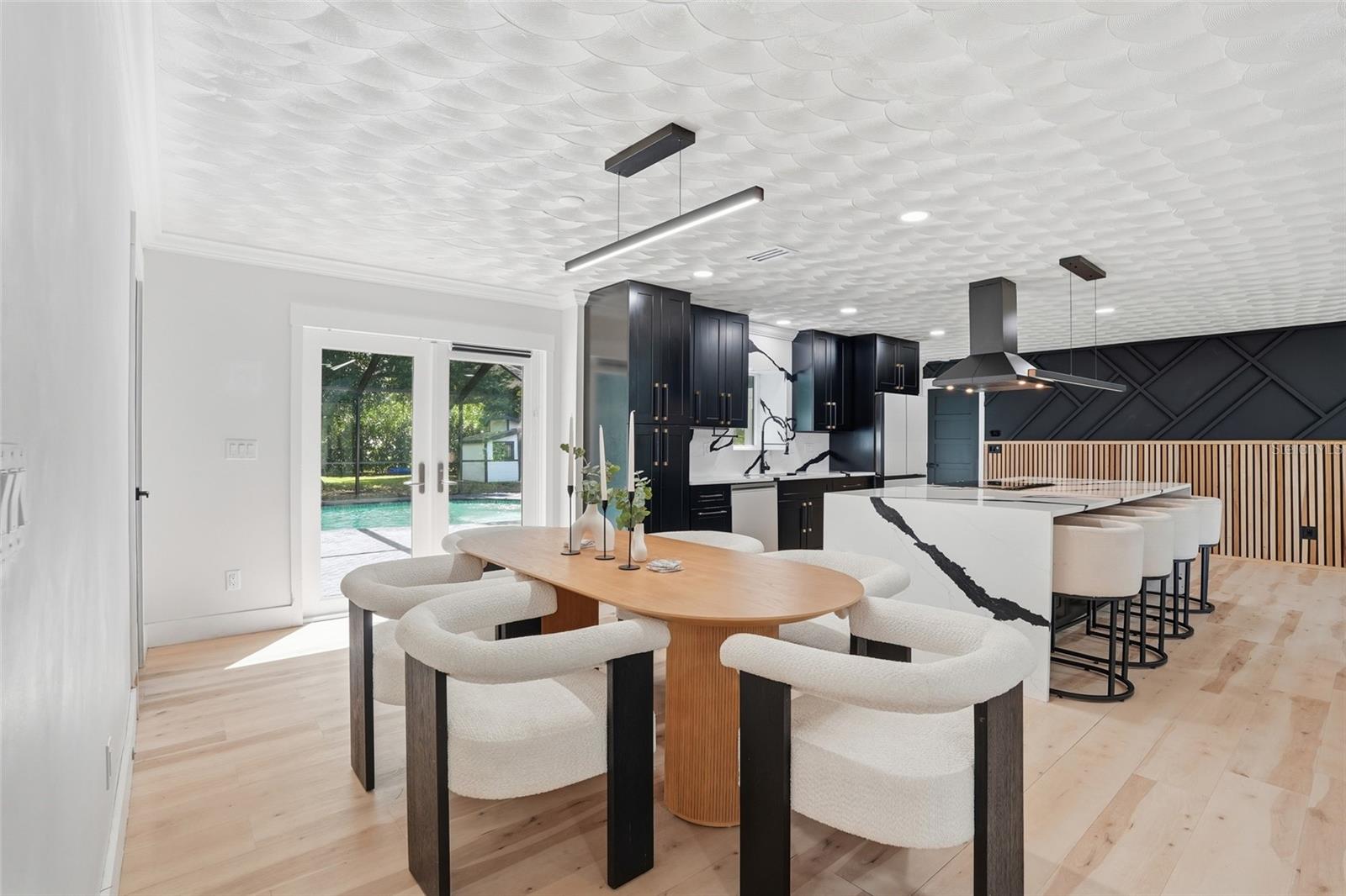 Image 15 of 50 For 3931 Riverside Drive