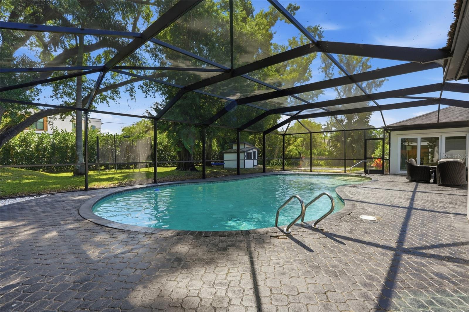 Image 43 of 50 For 3931 Riverside Drive